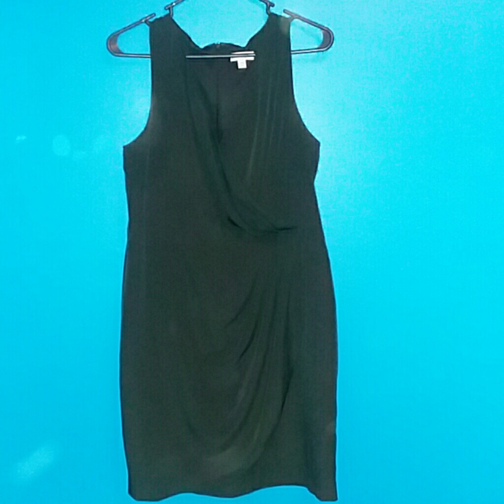 Sleeveless black dress